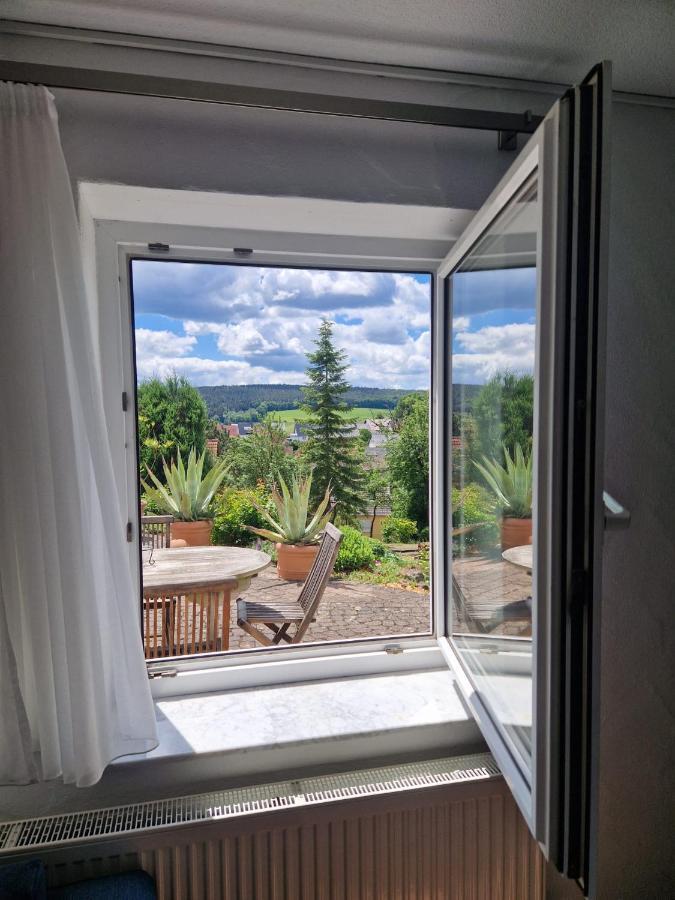 Ferienwohnung Am Sonnigen Haimberg フルダ エクステリア 写真